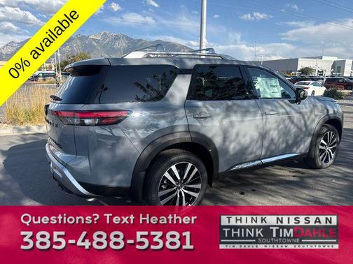 2025 Nissan Pathfinder Platinum 4WD