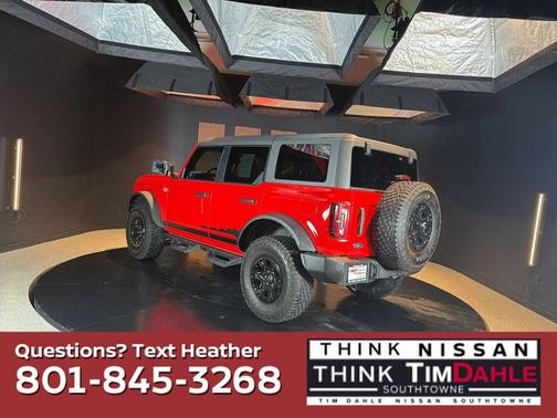 Race Red 2023 Ford Bronco Wildtrak