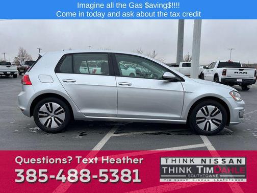 2016 Volkswagen e-Golf SE