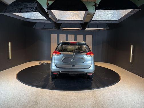 Gun Metallic 2018 Nissan Rogue SV