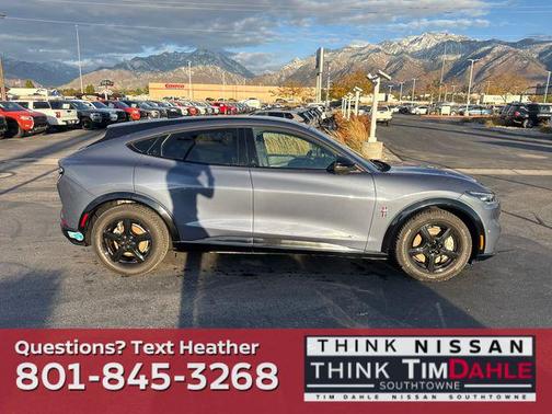 2021 Ford Mustang Mach-E California Route 1