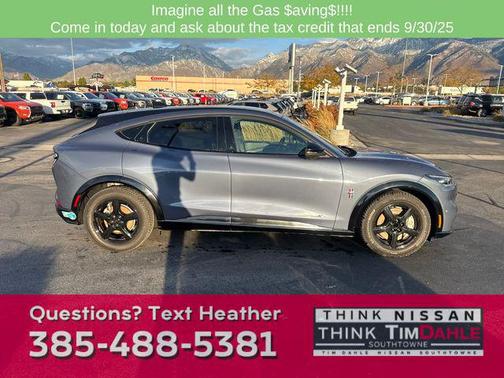 2021 Ford Mustang Mach-E California Route 1