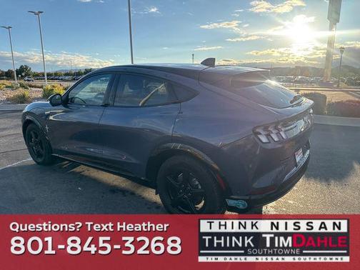 2021 Ford Mustang Mach-E California Route 1