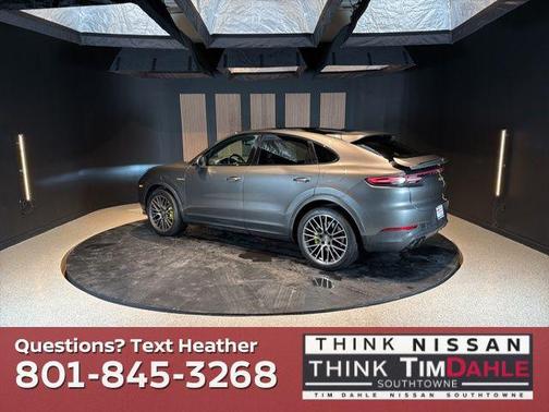 Gray 2021 Porsche Cayenne Cayenne E-Hybrid