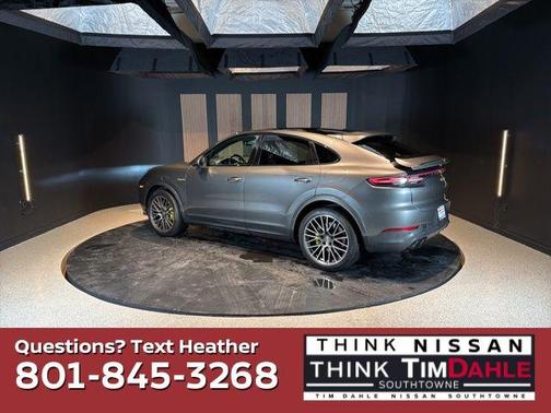 Gray 2021 Porsche Cayenne Cayenne E-Hybrid