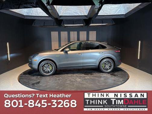 Gray 2021 Porsche Cayenne Cayenne E-Hybrid