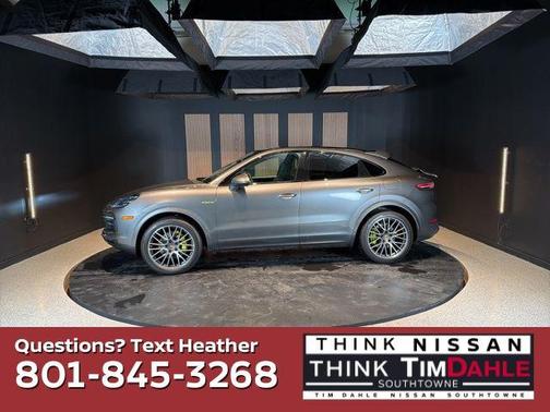 Gray 2021 Porsche Cayenne Cayenne E-Hybrid