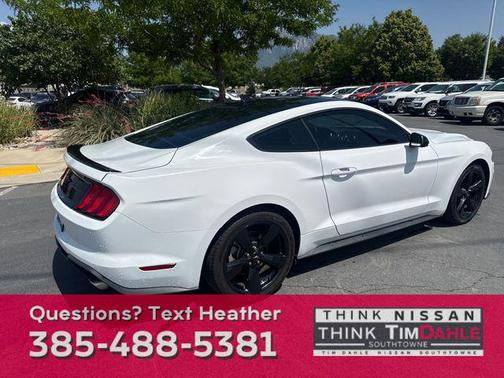 2021 Ford Mustang EcoBoost