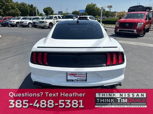 2021 Ford Mustang EcoBoost