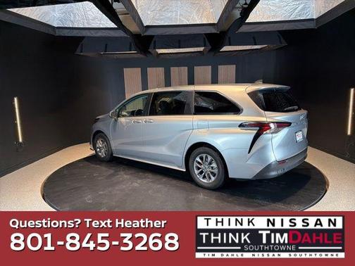 Silver 2024 Toyota Sienna LE