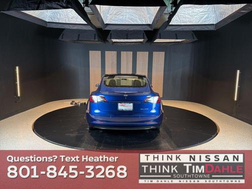 Blue 2019 Tesla Model 3 Long Range