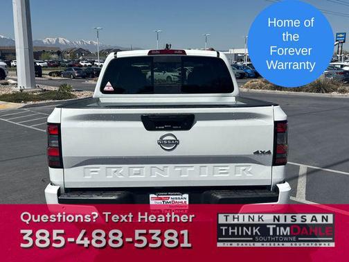 2025 Nissan Frontier SV