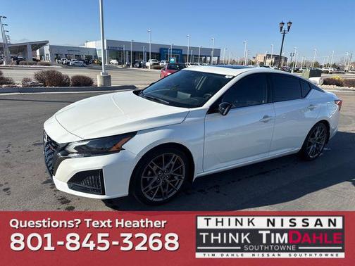 2023 Nissan Altima SR FWD