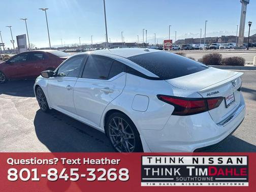 2023 Nissan Altima SR FWD