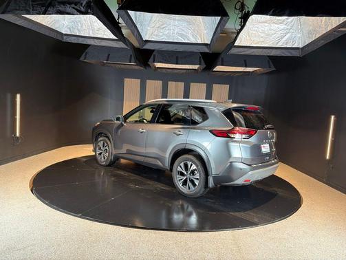 Gun Metallic 2021 Nissan Rogue SV