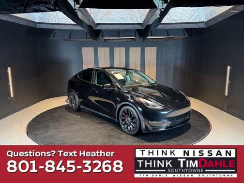 Black 2022 Tesla Model Y Performance Dual Motor All-Wheel Drive