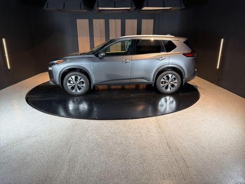 Gun Metallic 2021 Nissan Rogue SV