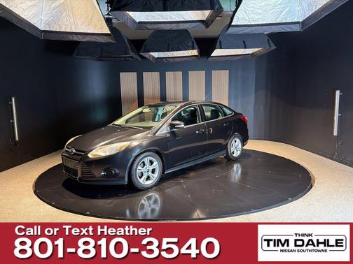 Tuxedo Black Metallic 2014 Ford Focus SE