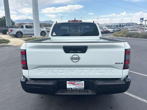 2025 Nissan Frontier S