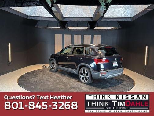 Deep Black 2023 Volkswagen Taos 1.5T SEL