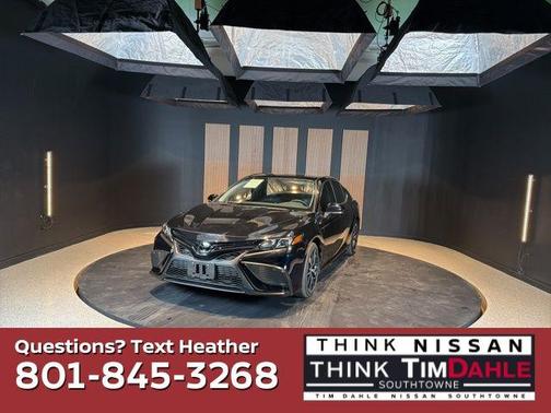 Black 2023 Toyota Camry SE