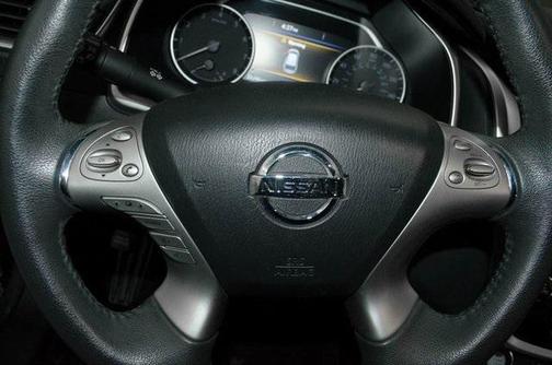 Gun Metallic 2017 Nissan Murano SL