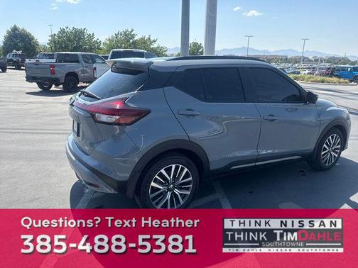 2021 Nissan Kicks SR