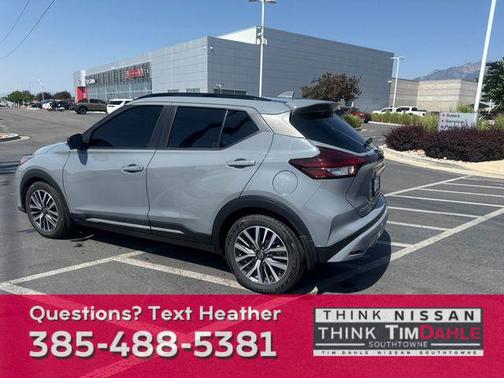 2021 Nissan Kicks SR