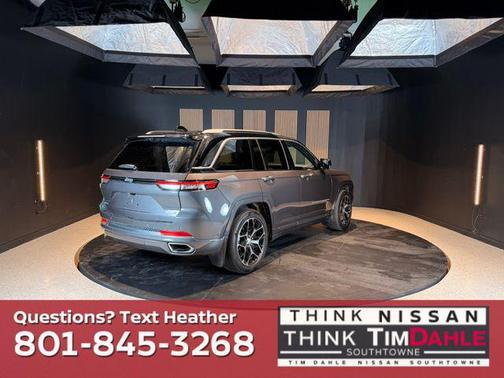 Baltic Gray Metallic Clearcoat 2022 Jeep Grand Cherokee 4xe Summit Reserve