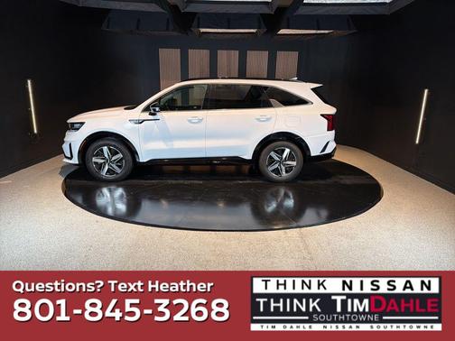 Glacial White Pearl 2021 Kia Sorento EX
