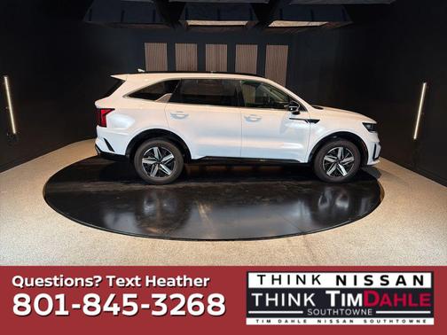 Glacial White Pearl 2021 Kia Sorento EX