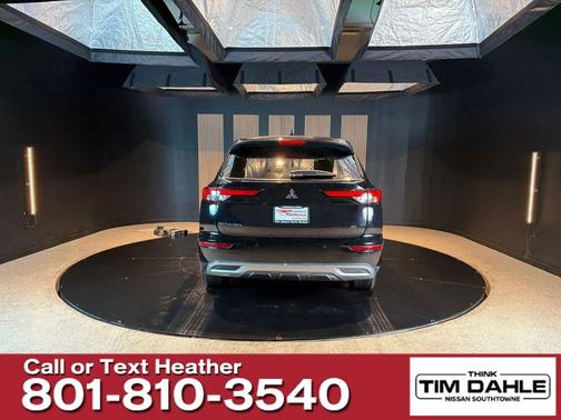Black 2024 Mitsubishi Outlander SE S-AWC