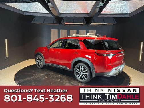 2025 Nissan Pathfinder Platinum 4WD