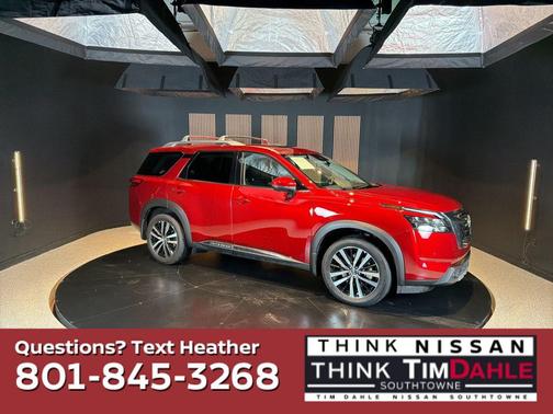 2025 Nissan Pathfinder Platinum 4WD
