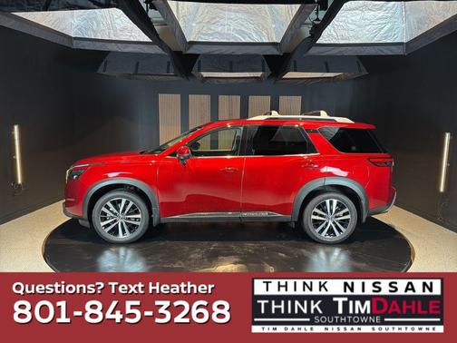 2025 Nissan Pathfinder Platinum 4WD