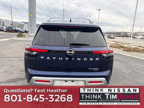 2023 Nissan Pathfinder Platinum 4WD