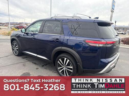 2023 Nissan Pathfinder Platinum 4WD