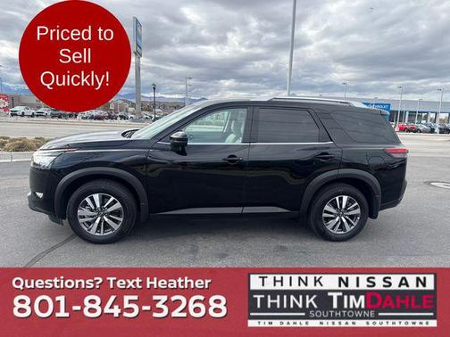 2025 Nissan Pathfinder SL 4WD