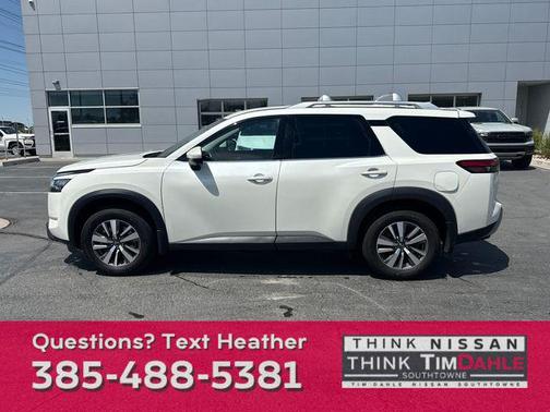 2023 Nissan Pathfinder SL 4WD