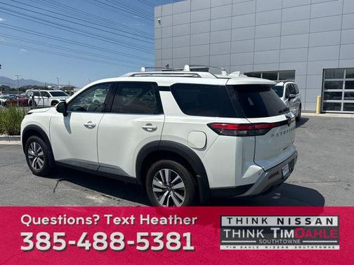 2023 Nissan Pathfinder SL 4WD