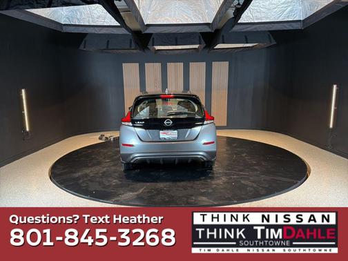 Gun Metallic 2025 Nissan Leaf S