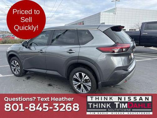 2022 Nissan Rogue SV
