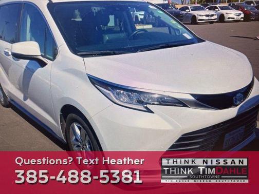 2022 Toyota Sienna Limited