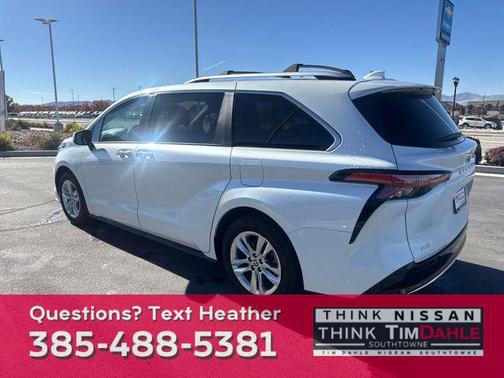 2022 Toyota Sienna Limited