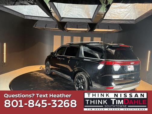 Aurora Black 2022 Kia Carnival SX
