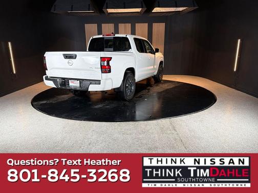Glacier White 2024 Nissan Frontier SL