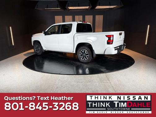 Glacier White 2024 Nissan Frontier SL