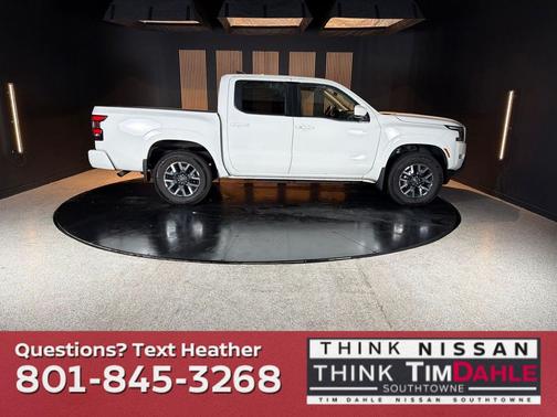 Glacier White 2024 Nissan Frontier SL
