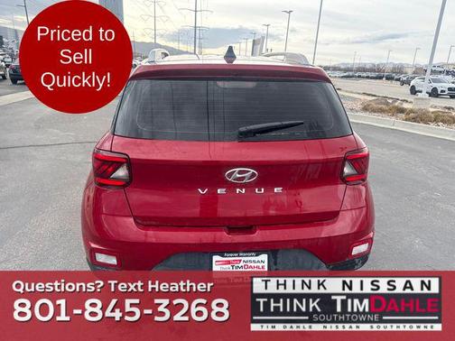 2022 Hyundai VENUE SEL