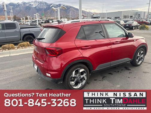 2022 Hyundai VENUE SEL